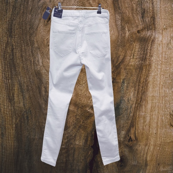 Women's Hollister White Distressed Ultra High-Rise Jean Legging 3R 26W/28L NWT - Picture 5 of 13